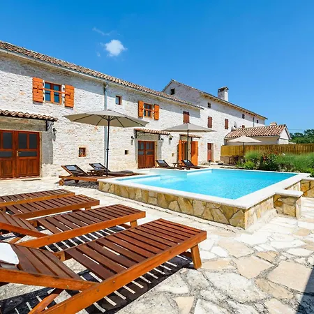 In With Outdoor Swimming Pool Režanci
